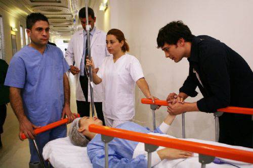 В днешния епизод на „Кварталът на богатите“ ще видите :