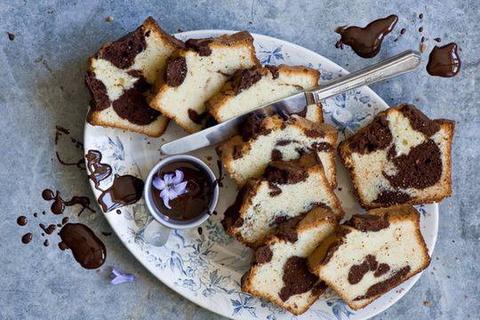 Шарен кекс с масло