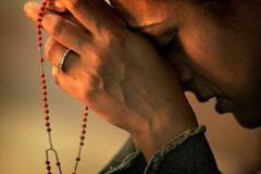 Обявиха вярата в Бога за психично заболяване | Любопитно | Новини