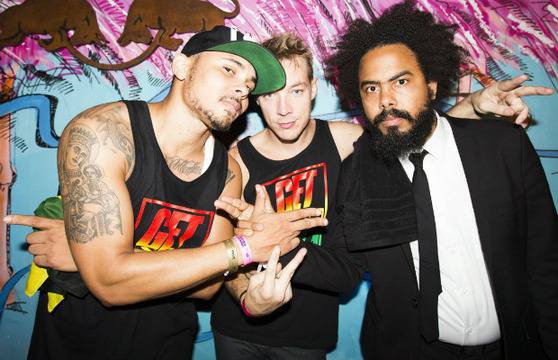 Major Lazer с пристрастяващото “Powerful” парче