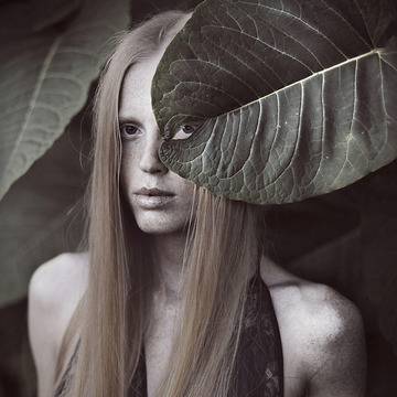 Естествената връзка между човека и природата, разкрита чрез въздействащи фотографии