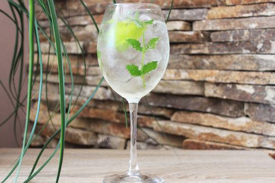 Да приготвим у дома: коктейл „Hugo“