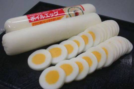 Фалшиви яйца вече и в салатите у нас