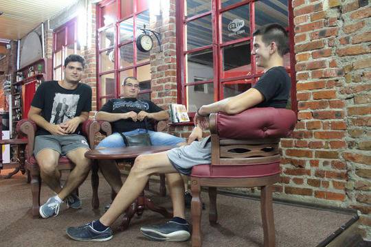 Клуб във винтидж стил отвори врати в Първомай