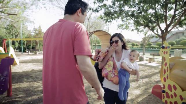 Мъж обръсна брадата си след 14 години в риалити реклама