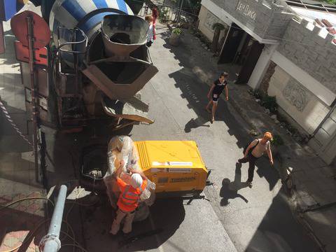 Стационарна бетон помпа – транспортиране на бетон