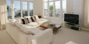 Отражателно фолио за прозорци