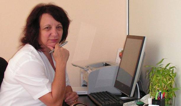 Д-р Елмония Арнаудова лекар УНГ Пловдив Elmoniya Arnaudova
