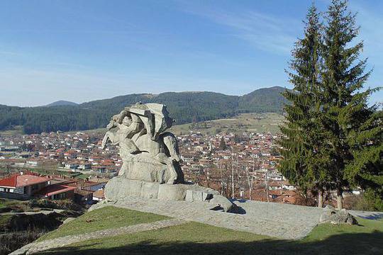 Кметът на Копривщица забранява чалгата