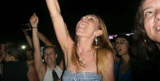 Благоевградчанка пя на сцената с Роби Уилямс