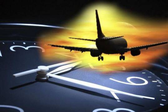 Самолет изчезва и се появява. Яма във времето?