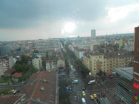 Очаква ни по-хладна седмица с повече дъжд