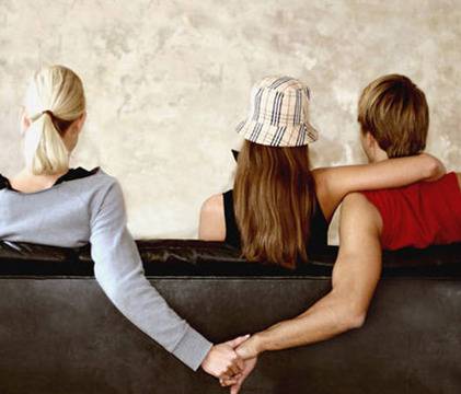 Внимание! Вижте 5-те сигурни признака, че половинката Ви Ви изневерява!