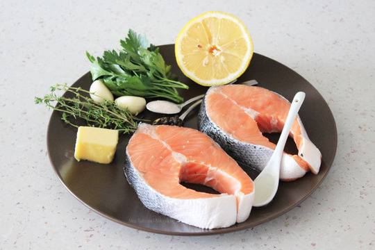 Вкусно у дома с Green Master: маринована сьомга, приготвена на тиган