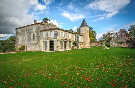 7 замъка, които струват по-малко от апартамент