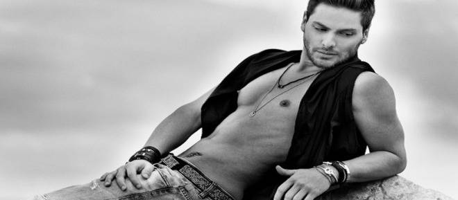 Българин на върха на испанските музикални класации