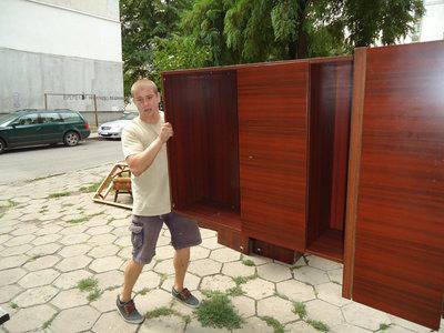 Извозване на Стари Мебели и Обзавеждане в София