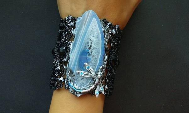 Винтидж бижута и гривни с естествени камъни за стилни жени луксозни подаръци за празник и рожден ден