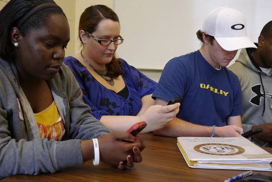 Ставаме все по-зависими от смартфоните си