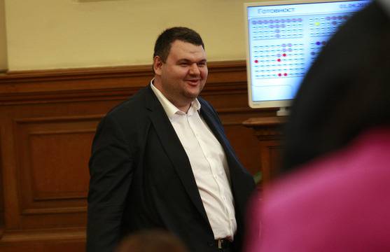 #КОЙ прехвърля медии от задния джоб в предния