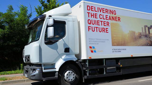 Renault Trucks и Deret разработват електрически камион с удължен пробег