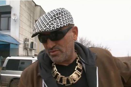 Кметът на Галиче води съселяните си на предизборно море