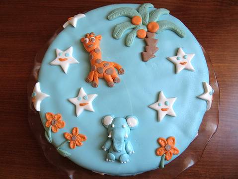 Торта с глазура от захарен фондан