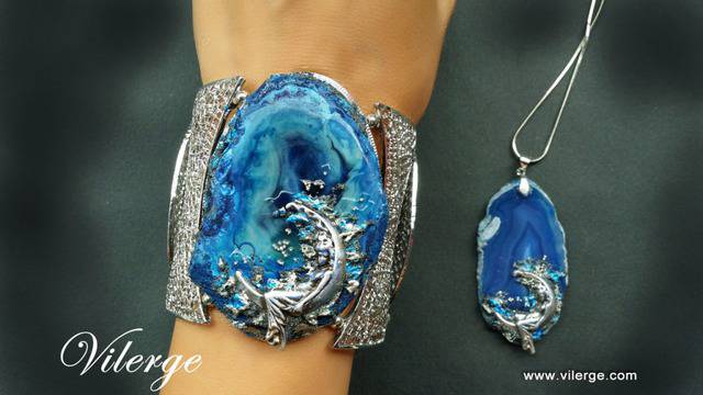 Изискани и стилни подаръци за Коледа и Нова Година за жени с бутикова винтидж бижутерия