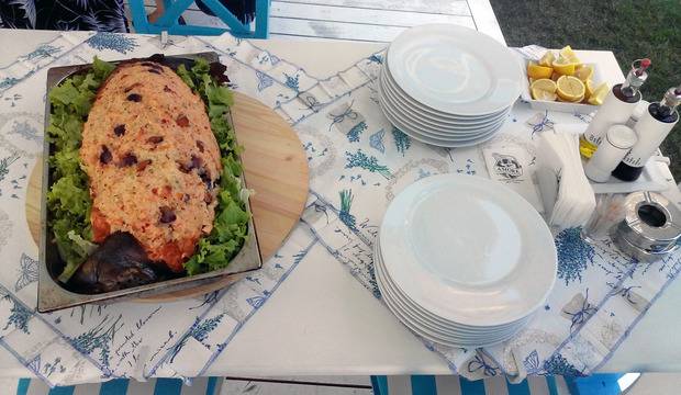 Пълнена сьомга с ризото, тиквички, октопод, калмари и миди 8 кг от Pizza…