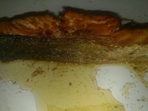 ПЪРЖЕНА СЬОМГА