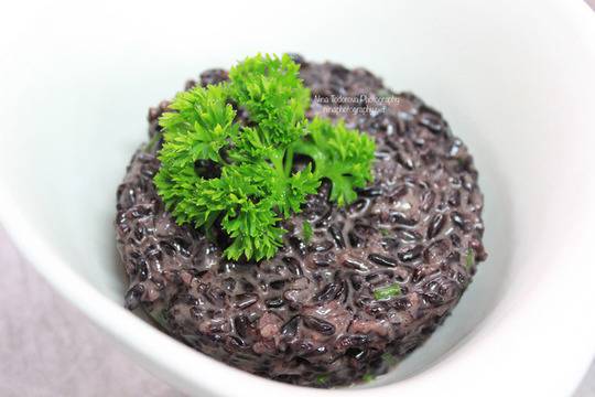 Черен ориз за гарнитура