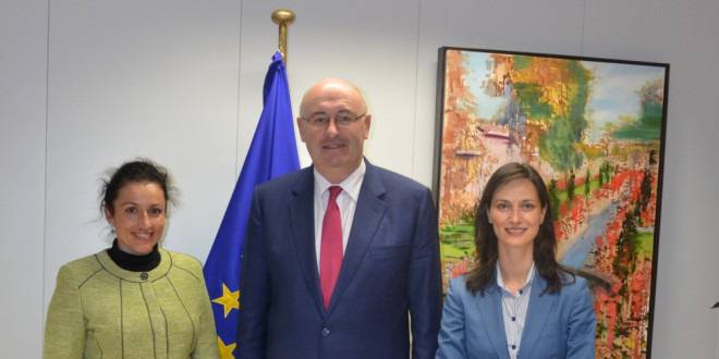 Еврокомисар Хоган заяви ,че имаме голям напредък в усвояването на средствата в сектор „Земеделие“