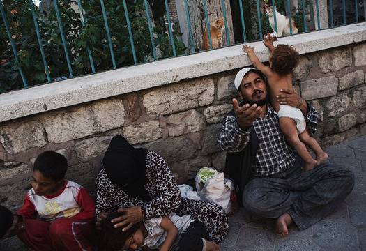 Започва разселването на бежанците по квоти