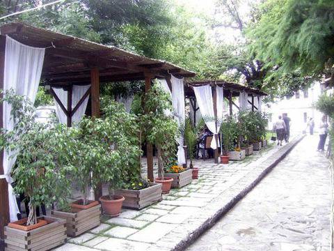 Почивка в уникален хотел в Гоце Делчев