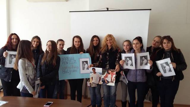 Вестници и списания: Първа сбирка на българския фен клуб на Чаатай Улусой