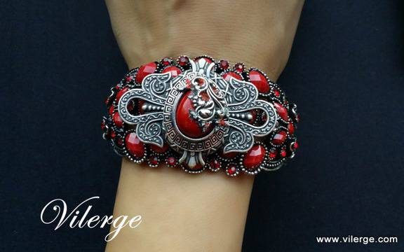 Луксозни винтидж гривни и бижута с естествени камъни за жени дами