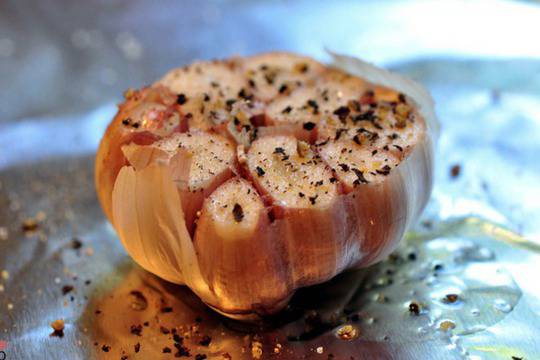 Печен чесън със зехтин здравословно