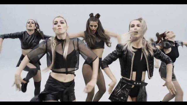 Ревю на песента на Михаела Филева – Инкогнито