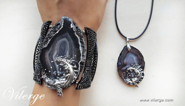 Луксозна винтидж бижутерия гривни и колиета с Коледни промоции и изненади за жени и дами