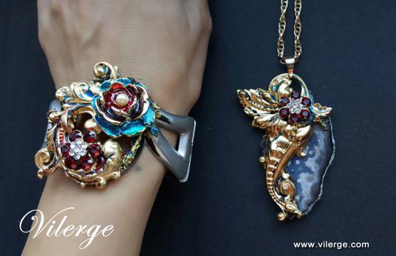 Стилни и изискани подаръци с винтидж бижута за Коледа и Нова Година за жени и дами