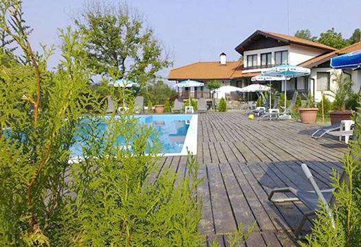 Декември в къща за гости Пресслава ризорт /Априлци/ с 1 нощувка и изхранване по избор