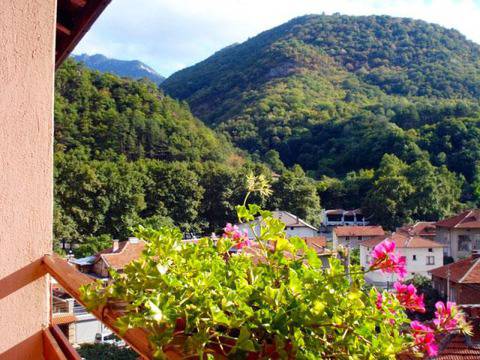 Къщата в село Бачково, обещаваща страхотна ваканция