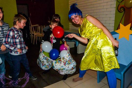 Детско парти с Радост от Отвътре навън (inside out)