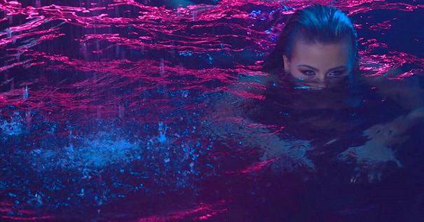 Гери-Никол представи новата си песен „Момиче като мен“