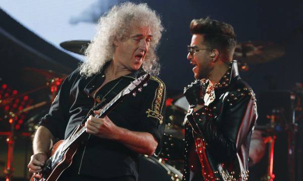 QUEEN ЩЕ ПОСЕТЯТ ЗА ПЪРВИ ПЪТ БЪЛГАРИЯ ИДНОТО ЛЯТО ИСТИНСКИТЕ ЖЪЛТИ НОВИНИ ISTINSKI JALTI NOVINI