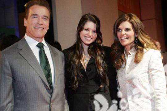 Дъщерята на Арнолд Шварценегер облече рокля на българка