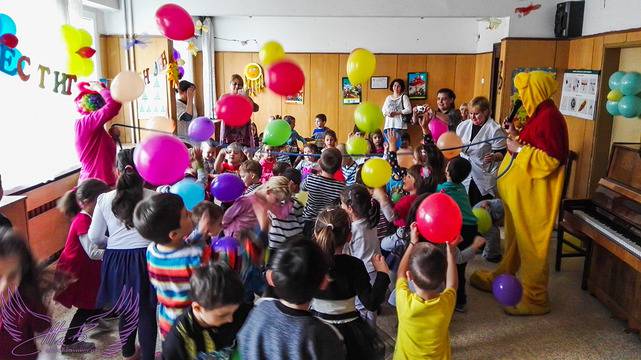 ЧРД на ДКЦ 108 с Мечо Пух и Клоун