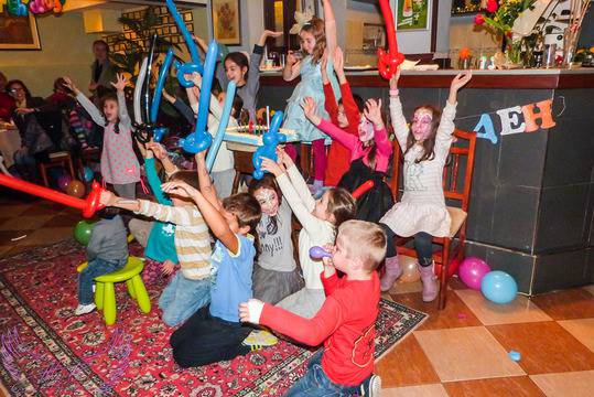 Детско парти Замръзналото кралство с принцеса Елза