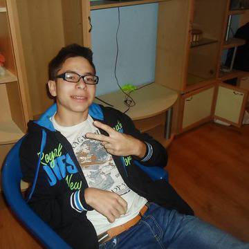 Концерт събира средства за лечение на младеж с церебрална парализа