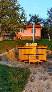 Пъстрите къщи в Ябланица, където ще си отдъхнете!